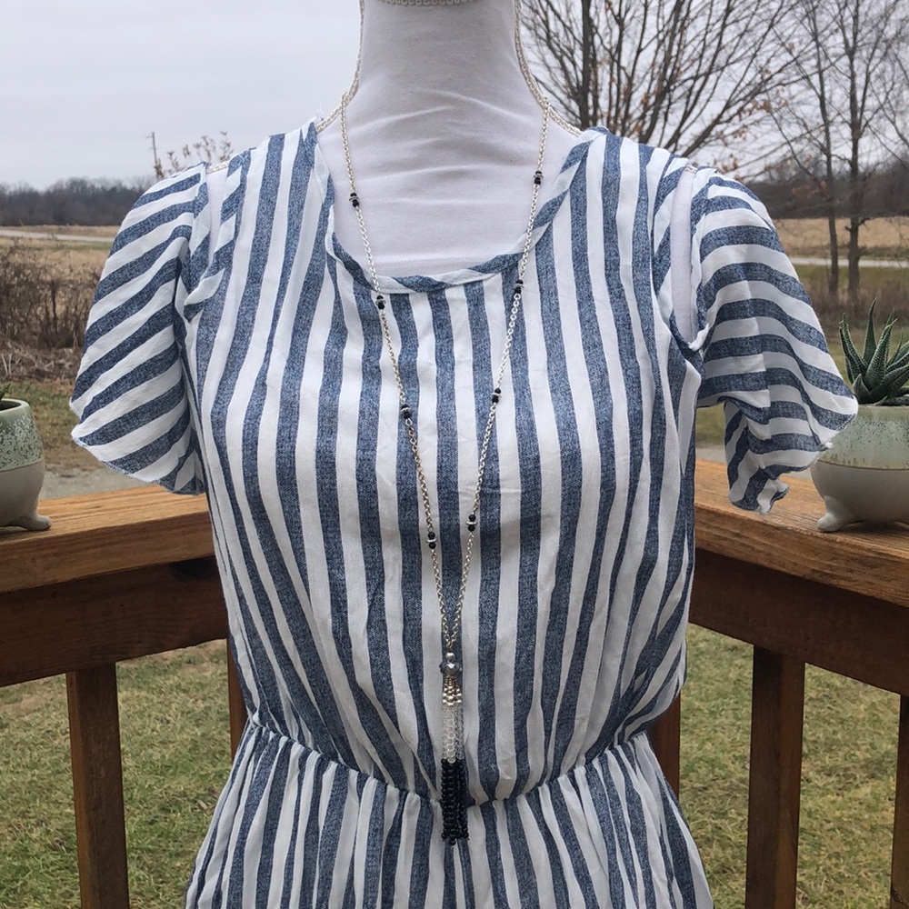 Open Shoulder Jumpsuit - Picture 3 of 6